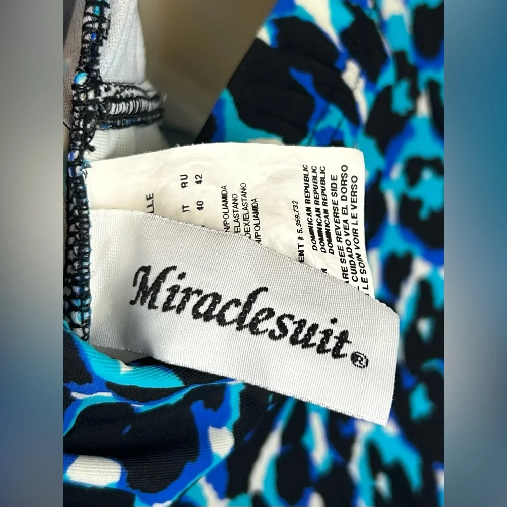 Miraclesuit One Piece Swimsuit Size 6 Black Blue‎ Animal Print Slimming Padded